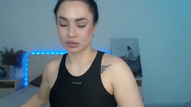 RoxannePure online show from March 2026 03:54:01 AM