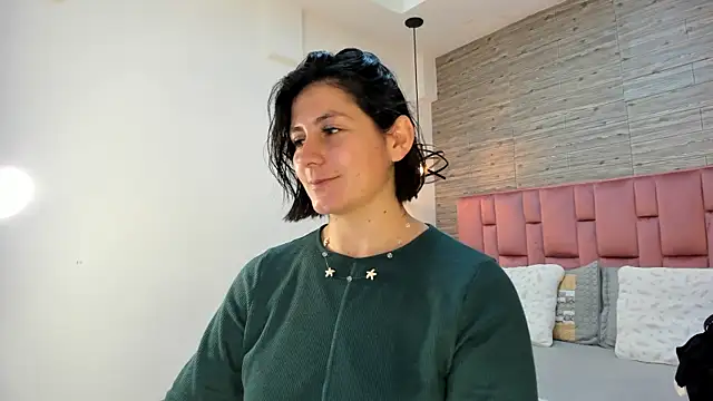 SarahDeyvis online show from February 2025 01:09:02 PM