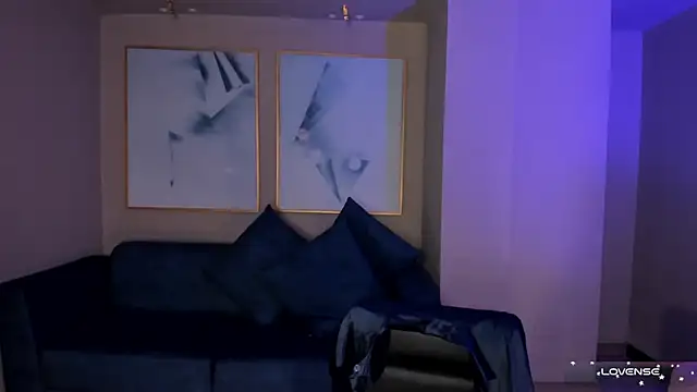 EveBensonX online show from March 2025 03:18:02 PM