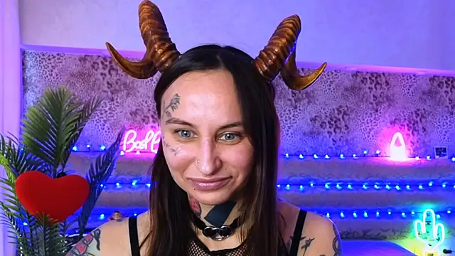 Cool Freak  online show from March 2025 09:10:01 AM