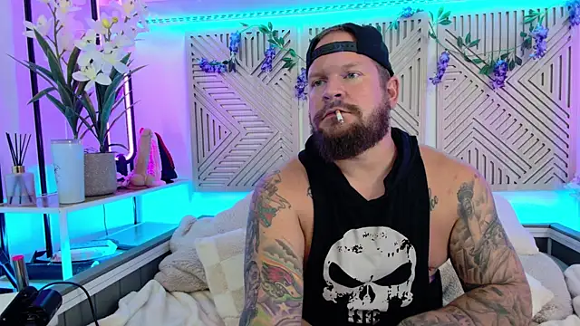 xBuzzRightHerex online show from September 2025 05:12:02 PM