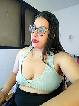 smile sweetpao online show from February 2025 04:43:01 AM