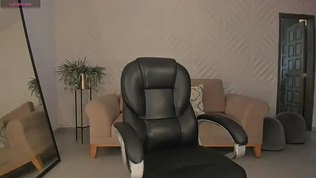 RenataReyes online show from March 2026 05:35:01 PM