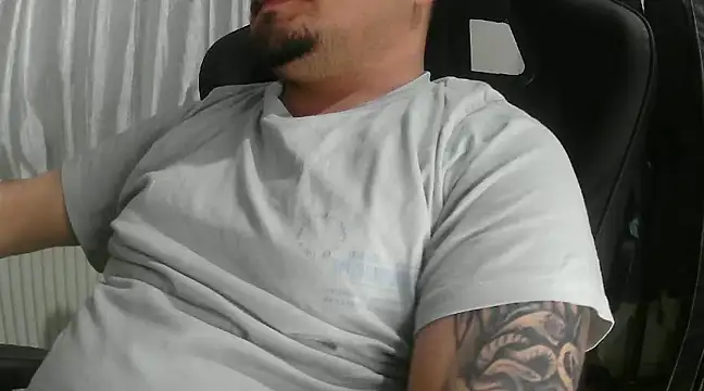 YanLizmirli online show from December 2024 08:58:02 PM