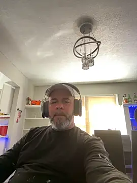 Cristian-Brayan online show from September 2025 03:34:01 PM