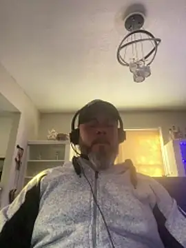 Cristian-Brayan online show from December 2025 01:49:02 PM