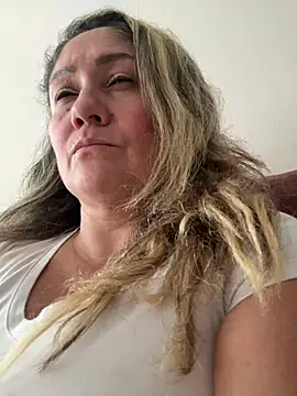 gabiTetas online show from July 2026 09:16:01 PM