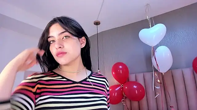 Alexa Thaylor  online show from February 2025 02:15:02 PM