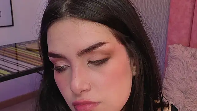 Snapshot of Alexa_Thaylor_ chatting on May 2026 06:12:02 PM Alexa Thaylor online show from May 2026 06:12:02 PM