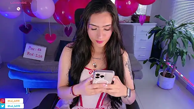 ImLui lu online show from February 2025 10:04:01 PM