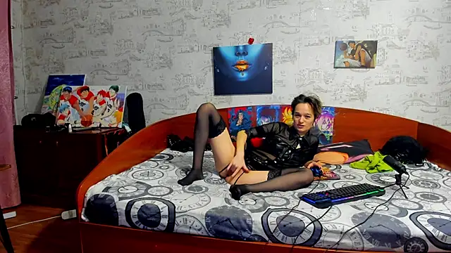 KagamiTayga online show from November 2025 02:33:02 AM