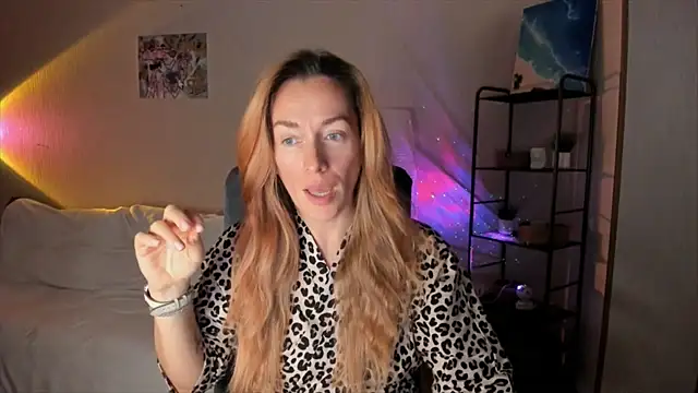 RebeccaMartinez online show from October 2025 11:31:02 AM