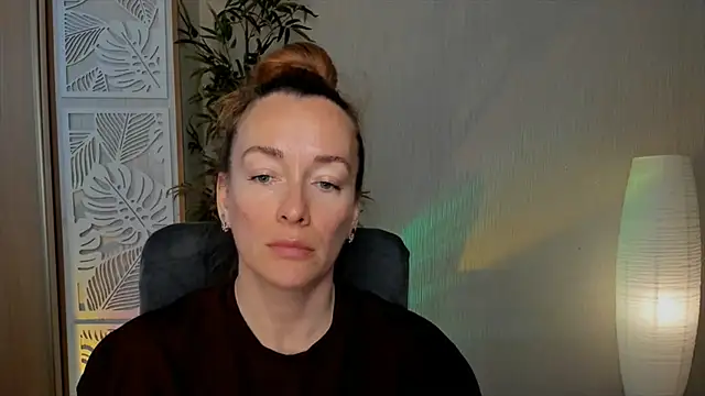 Snapshot of RebeccaMartinez chatting on May 2026 06:20:02 AM RebeccaMartinez online show from May 2026 06:20:02 AM