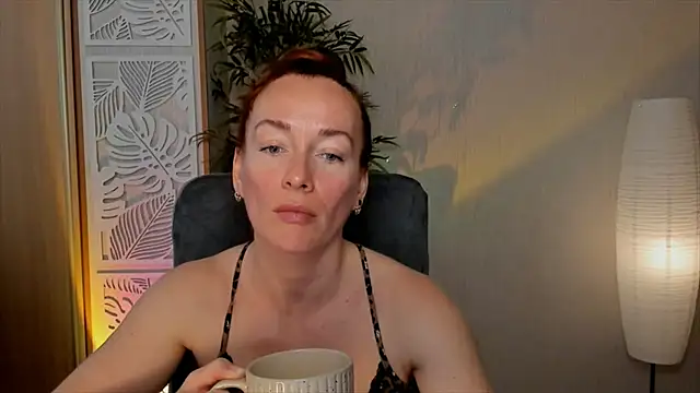 Snapshot of RebeccaMartinez chatting on May 2026 10:47:01 AM RebeccaMartinez online show from May 2026 10:47:01 AM