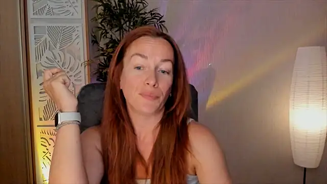 Snapshot of RebeccaMartinez chatting on May 2026 12:24:01 PM RebeccaMartinez online show from May 2026 12:24:01 PM