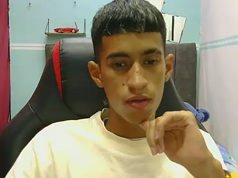 Snapshot of Angelstripboy chatting on May 2026 11:10:02 PM Angelstripboy online show from May 2026 11:10:02 PM