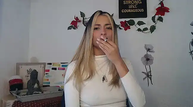 Liamiler01  online show from February 2025 12:33:01 PM