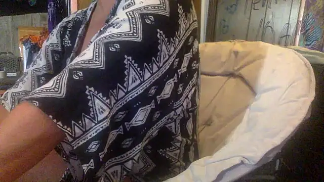 TrashleyRosebud online show from June 2026 11:47:02 AM