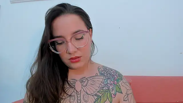 Snapshot of DEVA_BLUE_ chatting on November 2025 03:38:01 AM DEVA BLUE online show from November 2025 03:38:01 AM