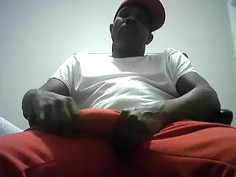 Snapshot of ThugDick79 chatting on December 2024 05:10:02 AM ThugDick79 online show from December 2024 05:10:02 AM