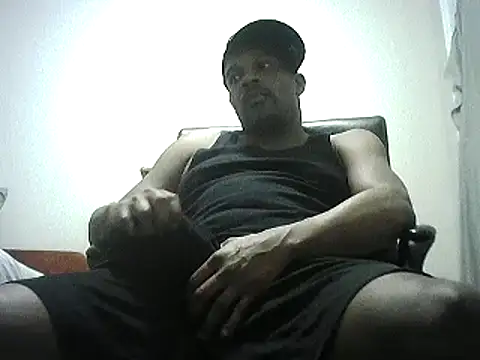 Snapshot of ThugDick79 chatting on December 2024 07:39:02 PM ThugDick79 online show from December 2024 07:39:02 PM
