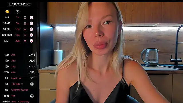 Olivia Bells online show from June 2026 09:32:02 PM