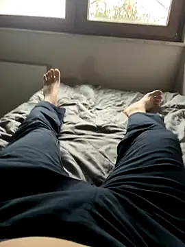 vanjbi45 online show from December 2025 08:41:02 AM