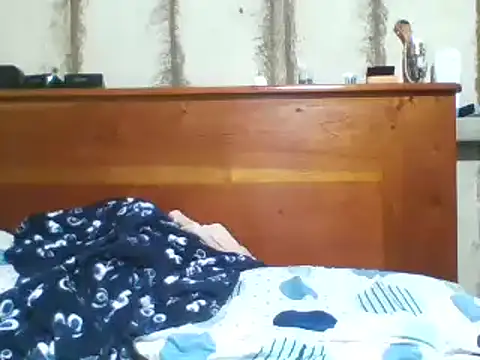 ELVERGON43267 online show from December 2024 01:47:02 AM