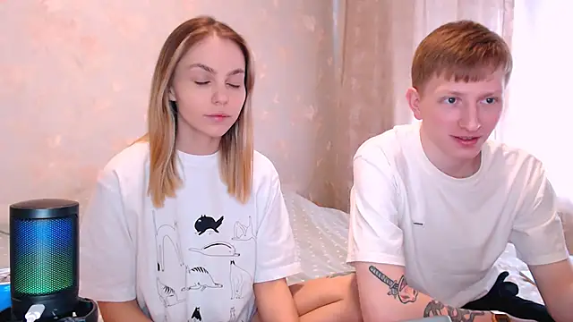 juliaanddima online show from April 2026 07:58:02 AM