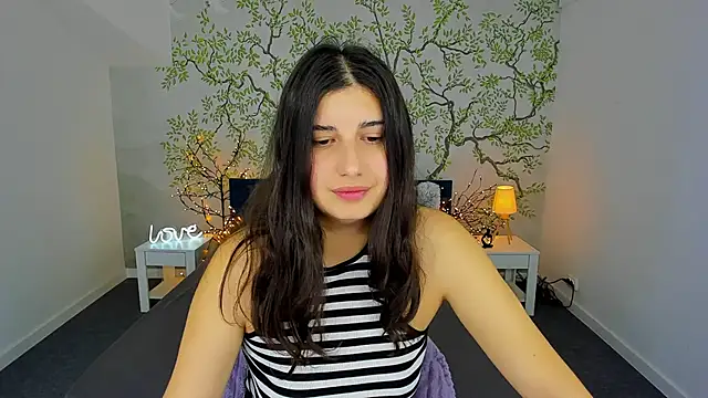 Linda EX online show from January 2025 11:10:01 AM