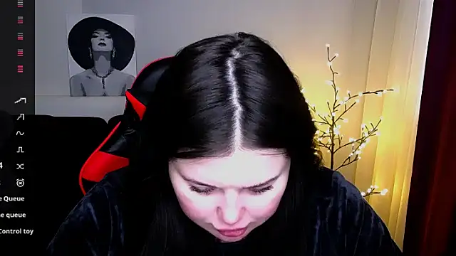 Emily Mo online show from February 2025 06:34:01 AM