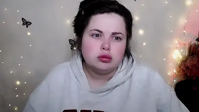 Emily Mo online show from February 2026 06:50:02 AM