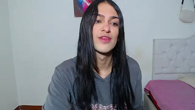 Snapshot of sweet1Girl chatting on February 2026 01:07:02 PM sweet1Girl online show from February 2026 01:07:02 PM