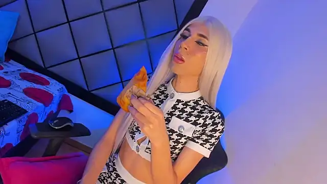 GeorginaCute  online show from November 2025 12:30:01 PM