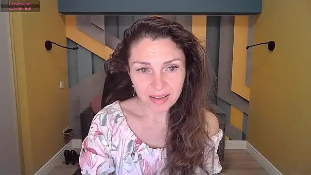 EllaLong online show from February 2025 12:28:01 PM