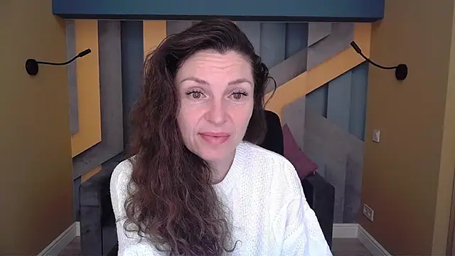 EllaLong online show from November 2025 12:28:02 PM