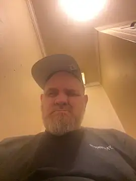 Snapshot of mrscum4u chatting on January 2025 02:33:01 AM mrscum4u online show from January 2025 02:33:01 AM