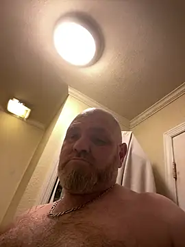 Snapshot of mrscum4u chatting on February 2025 03:28:02 PM mrscum4u online show from February 2025 03:28:02 PM