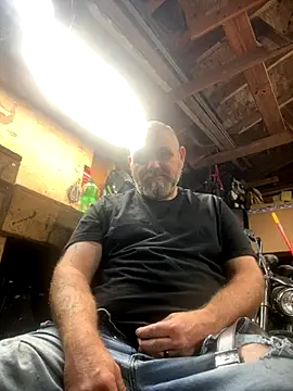 Snapshot of mrscum4u chatting on September 2025 07:08:02 PM mrscum4u online show from September 2025 07:08:02 PM