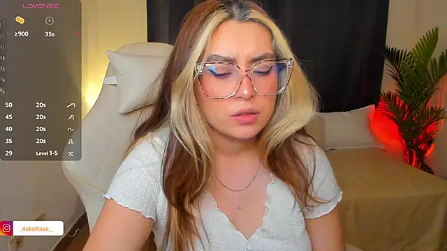 dakottaa  online show from June 2026 12:05:02 AM