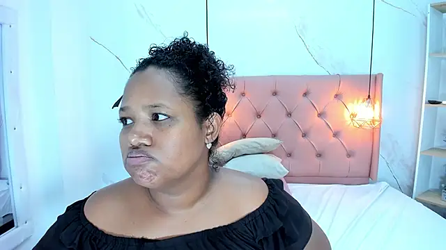 Belle Brunette online show from February 2025 09:29:01 PM