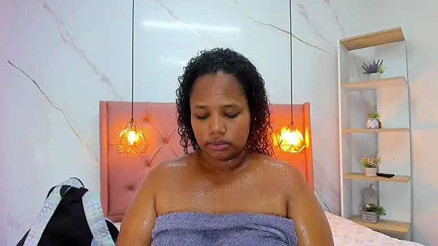 Belle Brunette online show from October 2025 09:46:02 PM