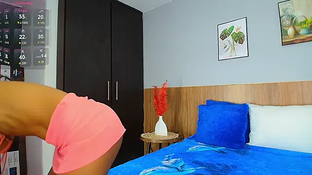 EmiliBonnie online show from December 2025 10:05:01 PM