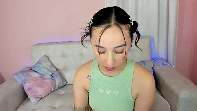 Snapshot of tinysara chatting on February 2025 10:43:01 PM tinysara online show from February 2025 10:43:01 PM