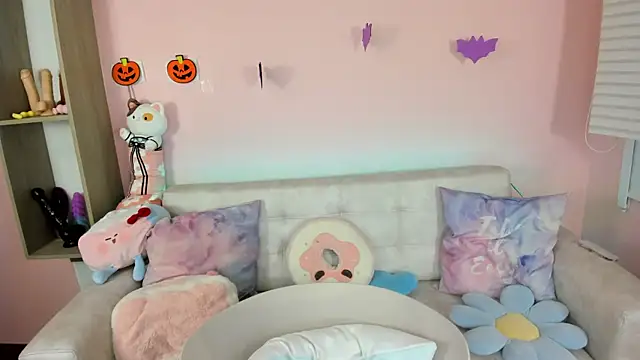 Snapshot of tinysara chatting on October 2025 04:27:02 PM tinysara online show from October 2025 04:27:02 PM