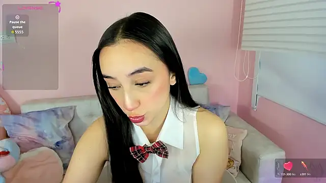 tinysara online show from February 2026 04:10:02 PM