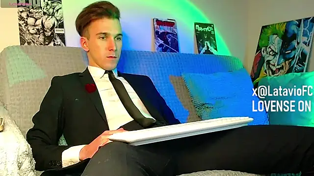 Midnighter  online show from April 2026 08:42:01 PM