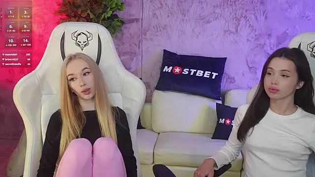 Amelia Blaze online show from December 2024 07:32:02 PM