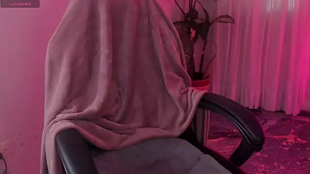 scarlet miller1 online show from October 2025 12:33:01 PM