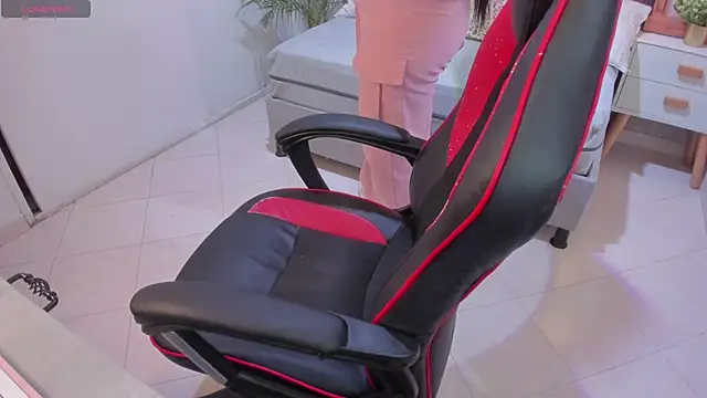 scarlet miller1 online show from October 2025 12:06:01 PM